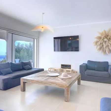 Villa Avec Piscine Mont Saint Clair *